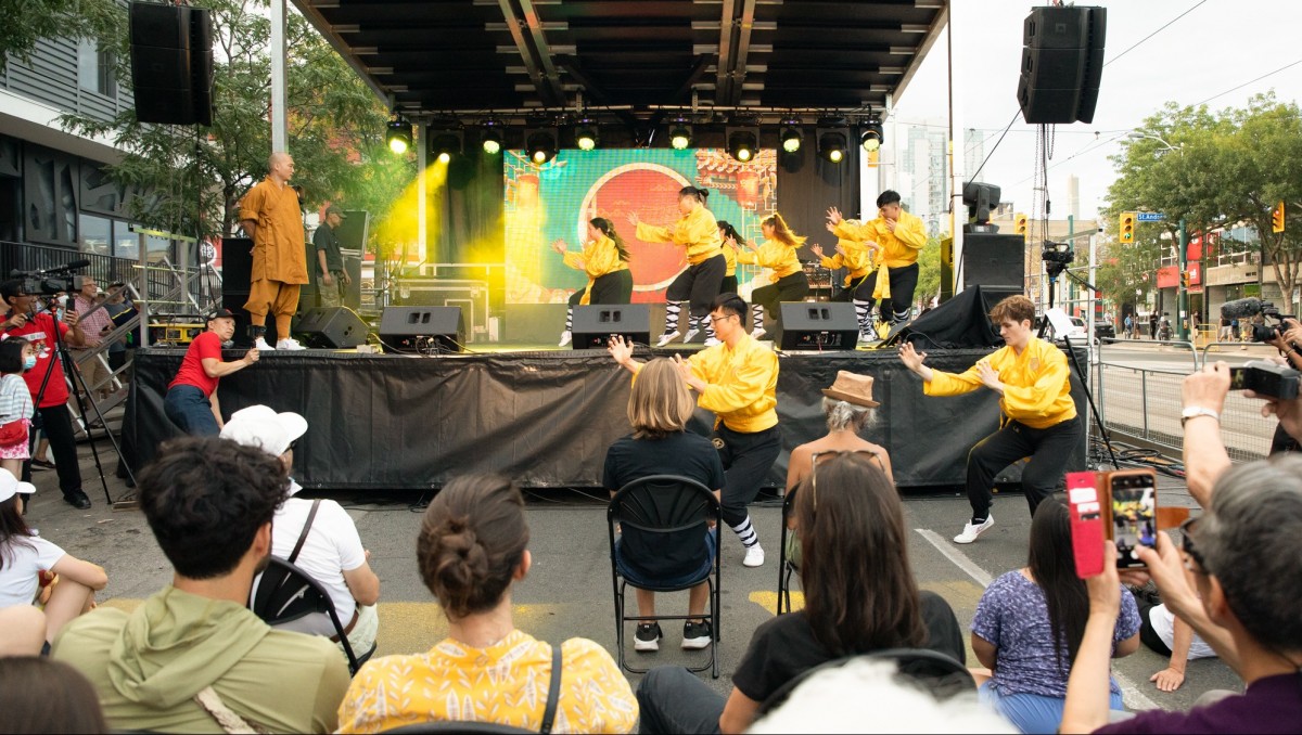 /assets/image/STQI-Shaolin-Martial-Arts-Kung-Fu-Tai-Chi-Qigong-Chinatown-Festival-042-162-l5T5.jpg